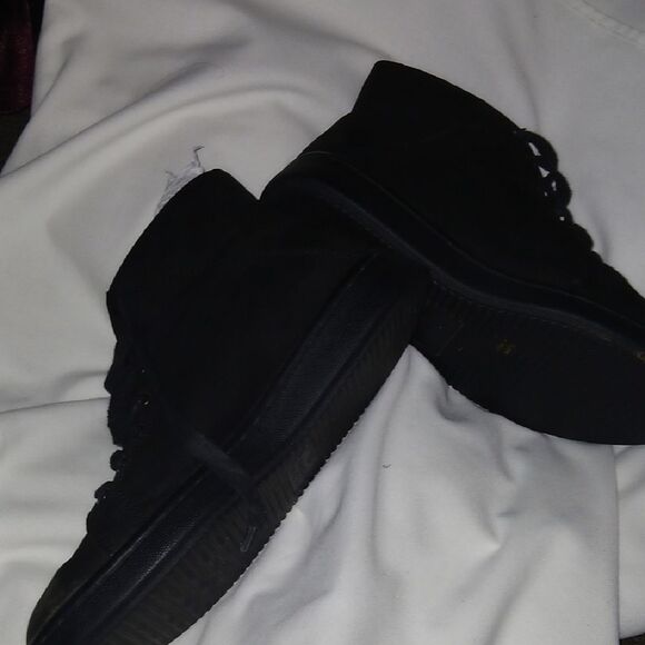 Eileen Fisher Black Leather Sneakers - Picture 5 of 5